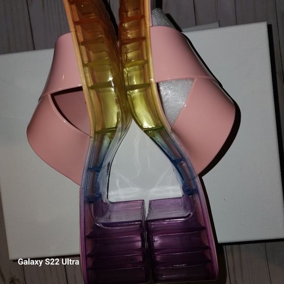 Filp Flops - Picture 9 of 11